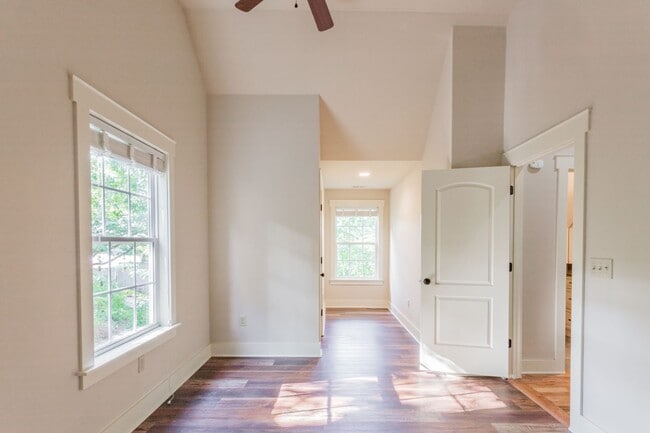 Building Photo - Adorable 3 bedroom home!