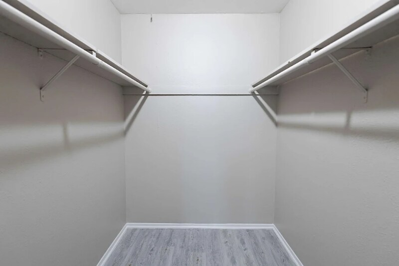 Building Photo - 531 Bedford Rd