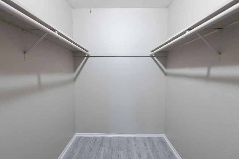 Building Photo - 531 Bedford Rd