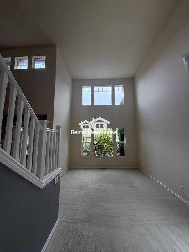 Building Photo - 4 Bedroom Maple Valley Home with a Bonus Room!