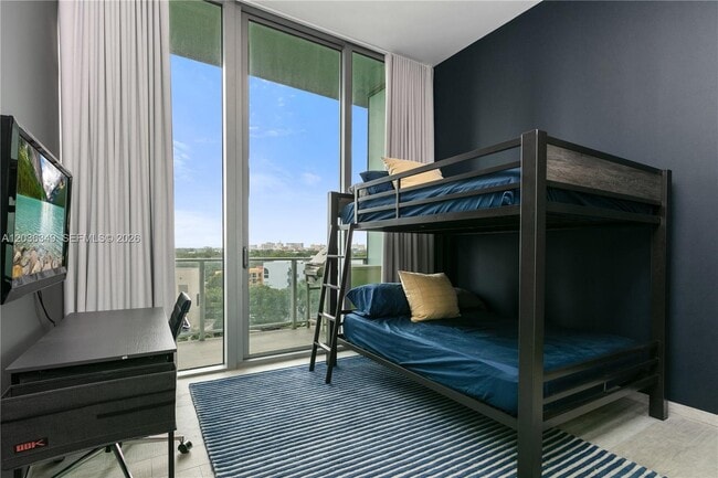 Building Photo - 2669 S Bayshore Dr
