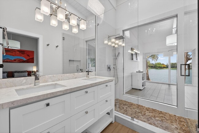 Building Photo - 4945 SW 71st Pl