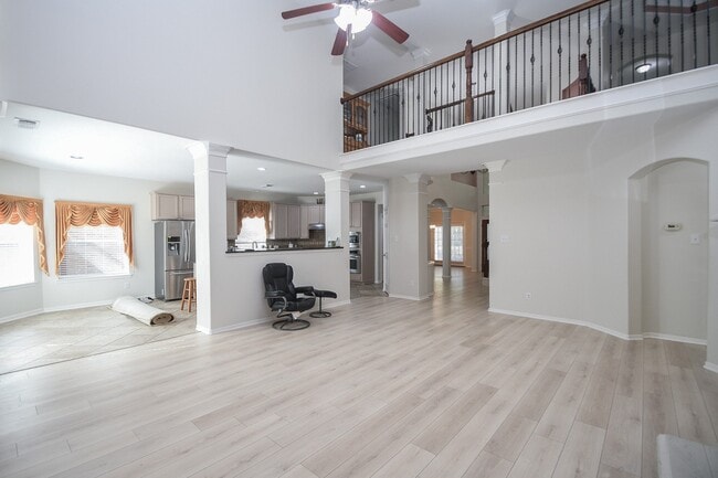 Building Photo - 26719 Wolfs Hill Ln