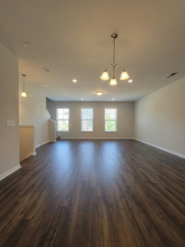 Building Photo - 311 Mahone Dr