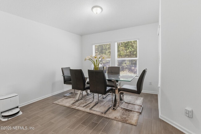 Building Photo - 2949 Firethorn Ave