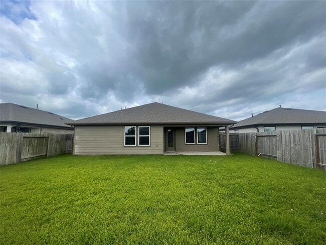 Building Photo - 8015 Black Forest Ln