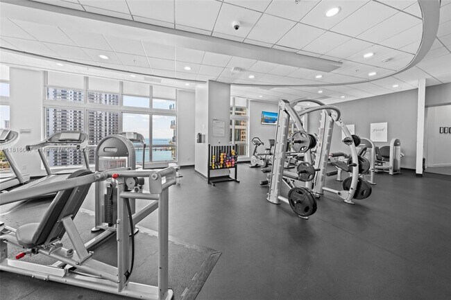 Building Photo - 300 S Biscayne Blvd