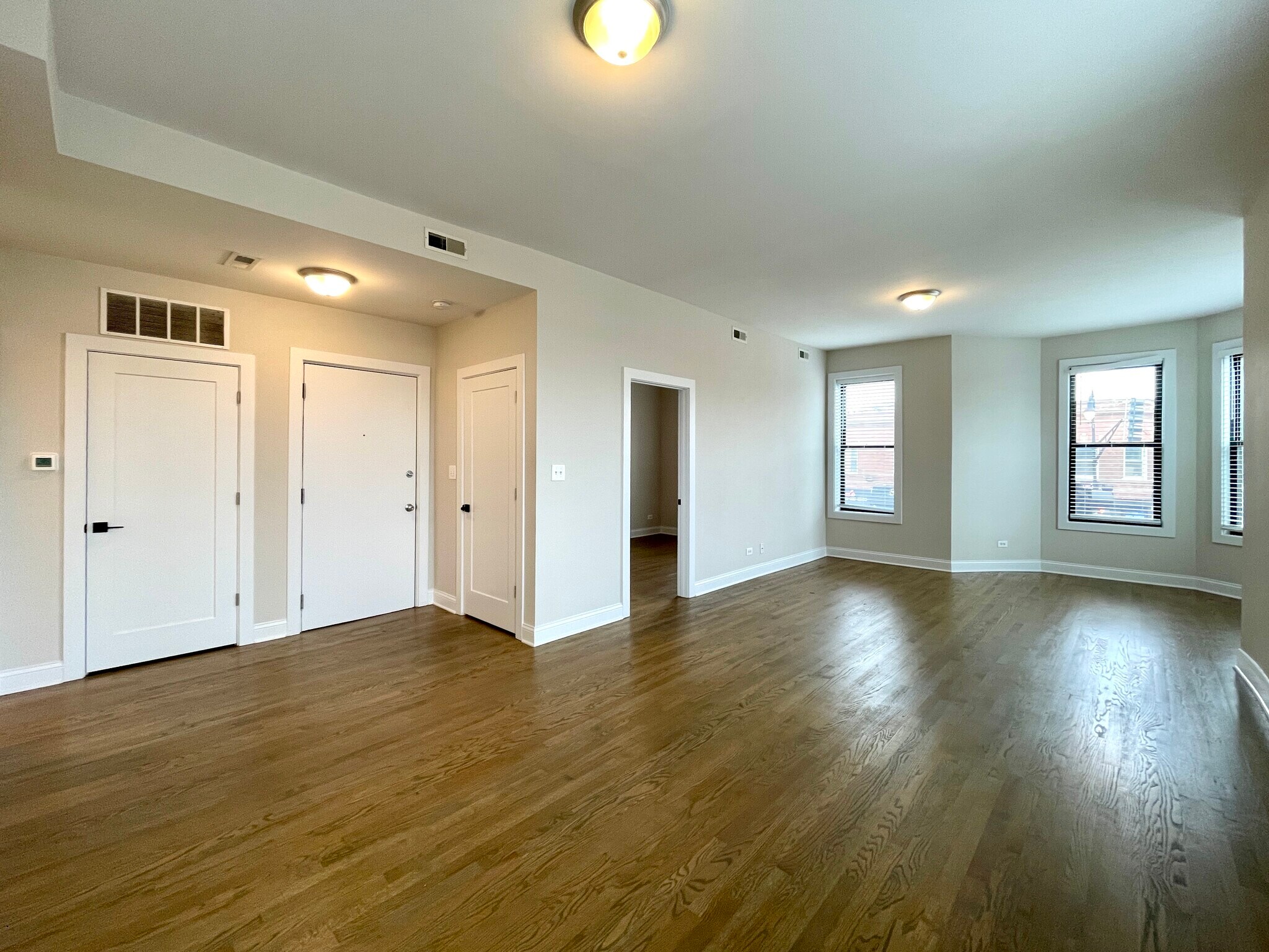 Building Photo - 3405 W Fullerton Ave