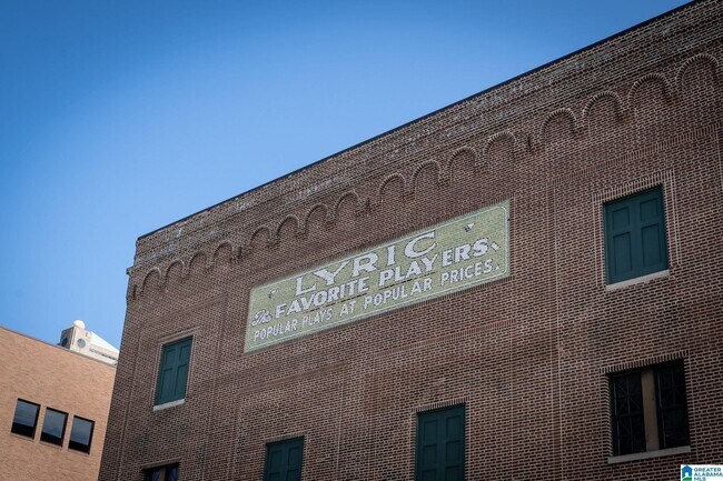 Building Photo - 1801 2nd Ave N