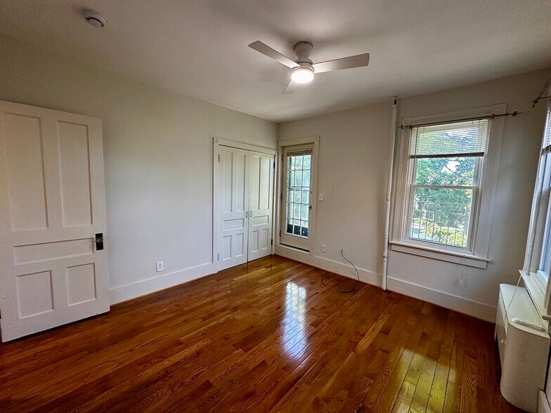 Building Photo - 510 Lafayette Ave