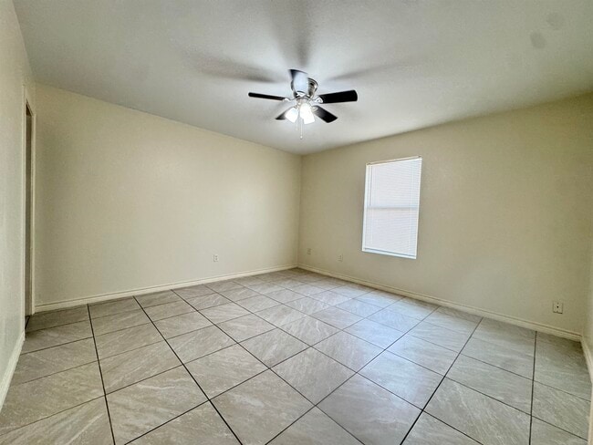Building Photo - 209 Mescalero Dr