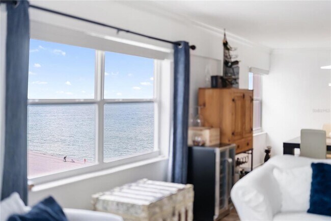 Building Photo - 1750 Benjamin Franklin Dr