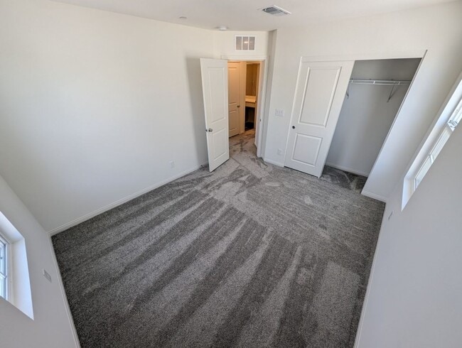 Building Photo - 3659 Almada Ln