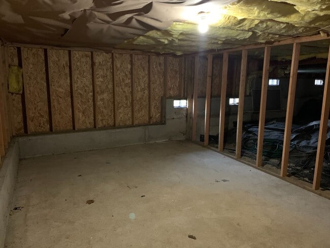 Building Photo - Wonderful Townhome in Browns Point with VI...