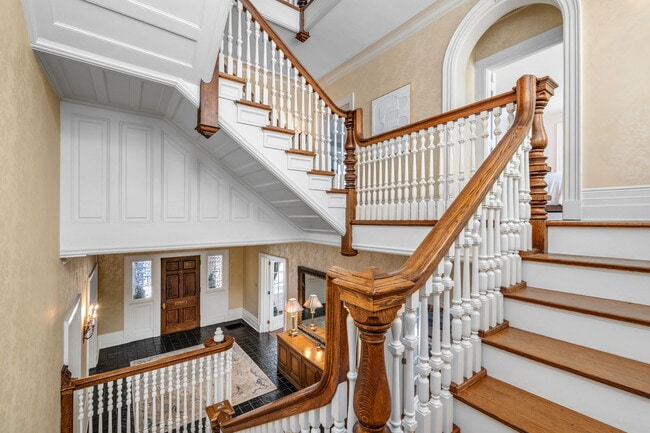 Building Photo - 5135 Ellsworth Ave