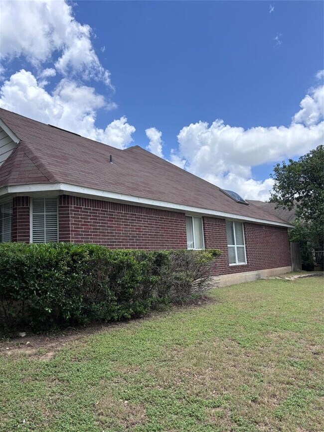 Building Photo - 14901 Sand Dollar Ct