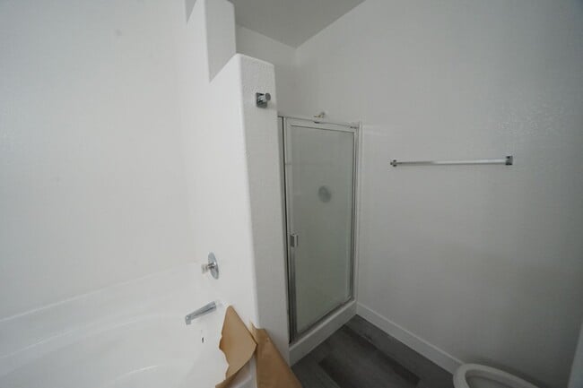 Building Photo - 5655 E Sahara Ave