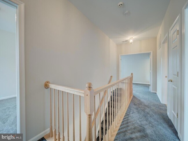 Building Photo - 6311 Hot Spring Ln