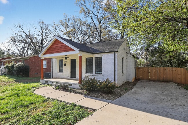 Building Photo - 4044 Dinglewood Ave