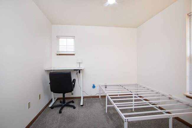 Building Photo - 936 Camp St