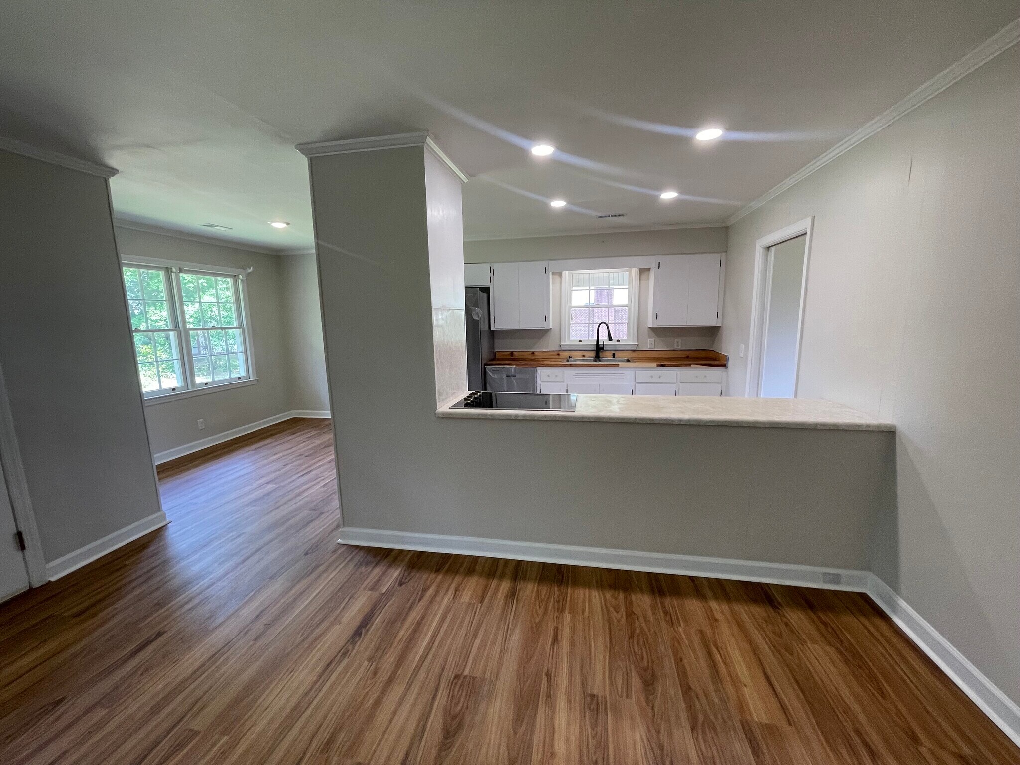 Building Photo - 821 Championship Dr