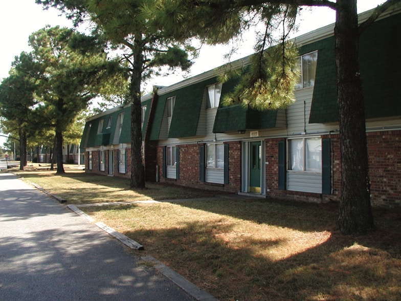 Building Photo - 2718 Claudette Rd