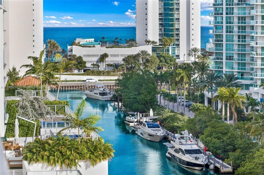 Building Photo - 300 Sunny Isles Blvd
