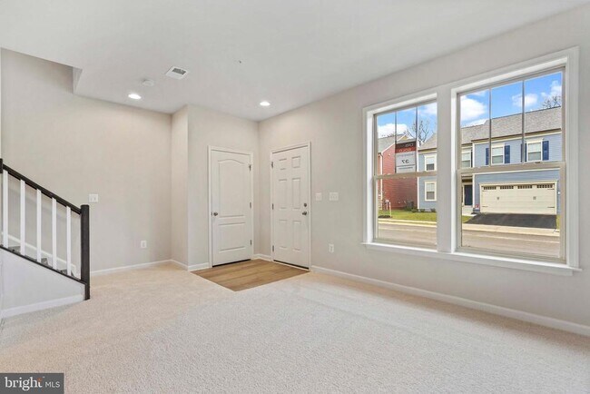 Building Photo - 1725 Evansberry Dr