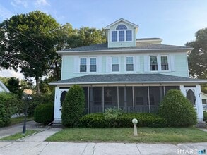 Building Photo - 9 Floral Ave