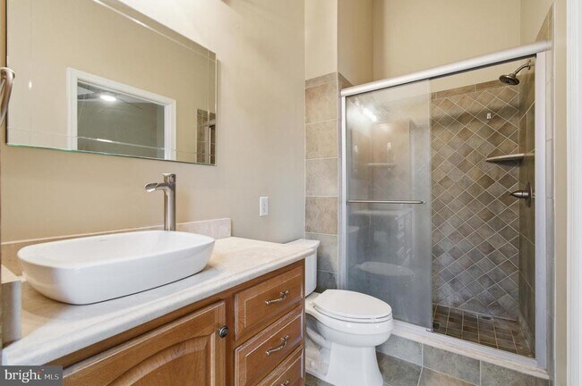 Building Photo - 1514 Long Dr Ct