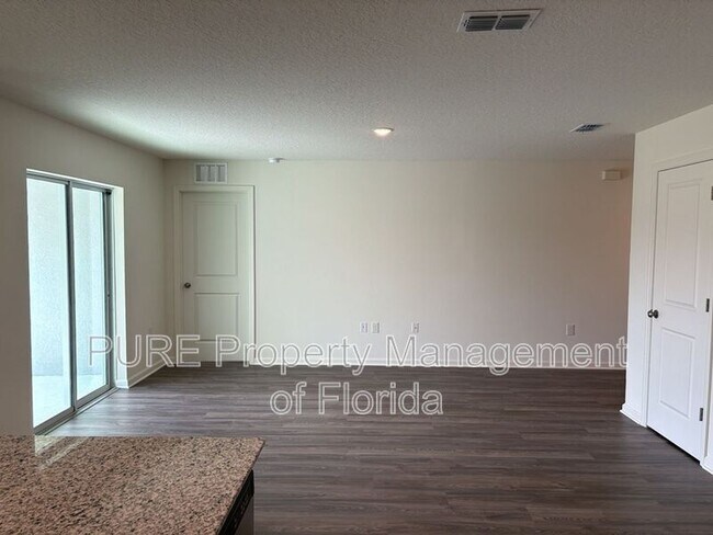 Building Photo - 2383 NW 22nd Ct