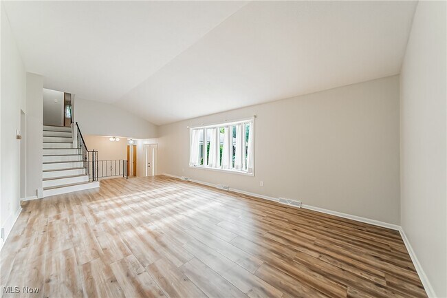 Building Photo - 1682 Mendelssohn Dr