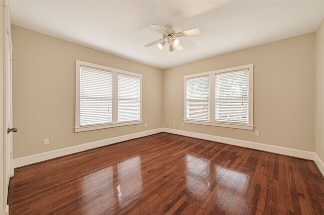 Building Photo - 1807 Crocker St