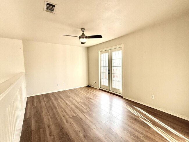 Building Photo - 14911 Elkton Dr