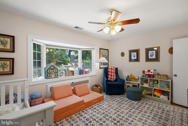 Building Photo - 5201 Brookeway Dr