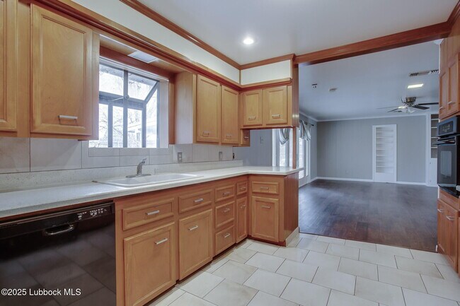 Building Photo - 3608 43rd St