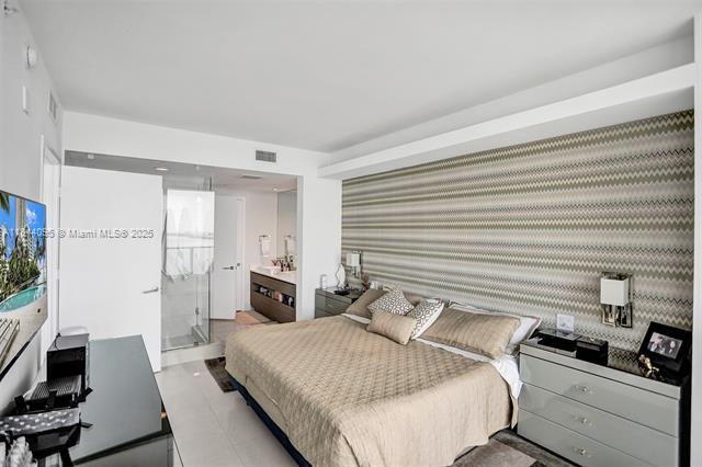 Building Photo - 460 NE 28th St