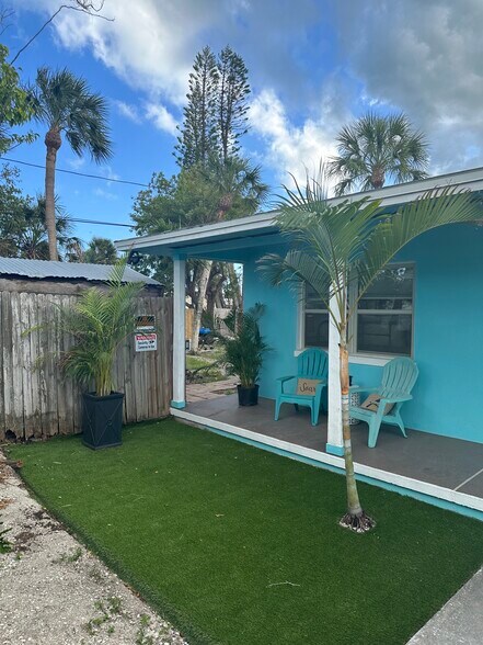 Building Photo - 412 73rd Ave