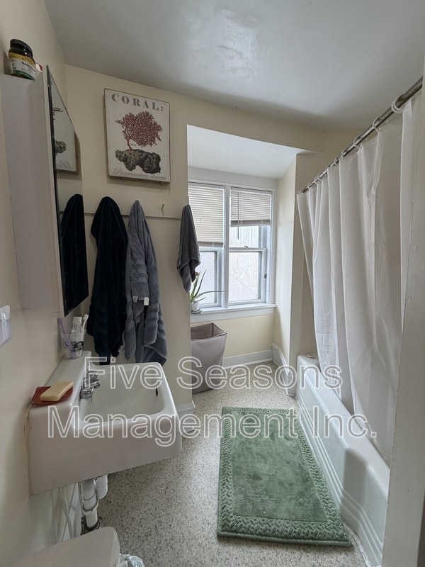 Building Photo - 10 Lafayette Pl