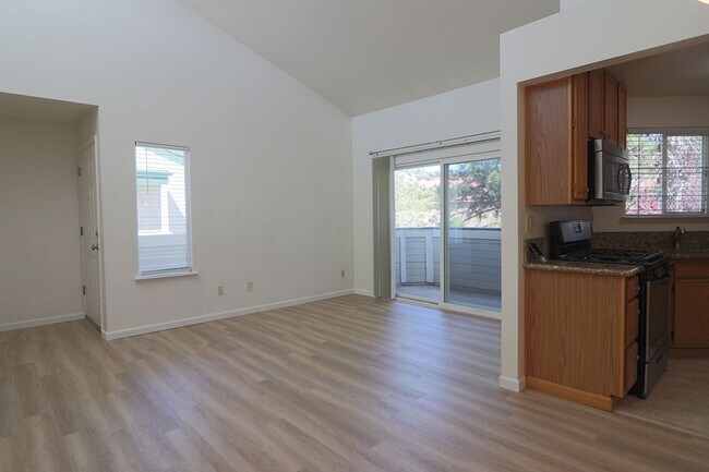 Building Photo - 2659 Sycamore Glen Dr