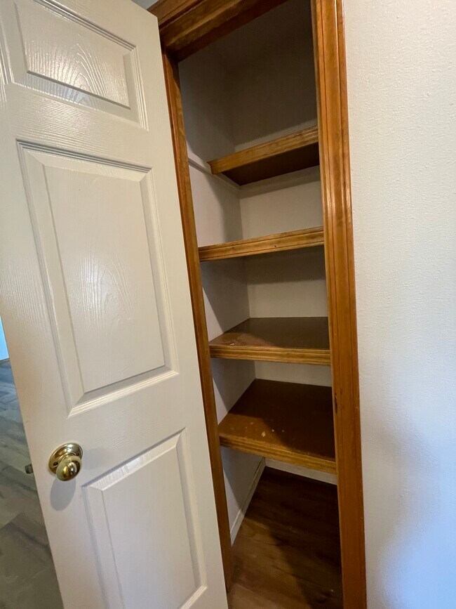 Building Photo - 302 Slim Wilson Blvd