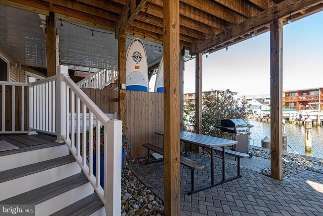 Building Photo - 148 Captains Quarters Rd