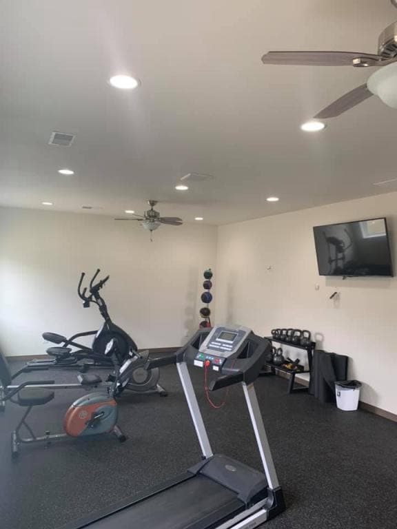 Building Photo - 535 Ryan St #2