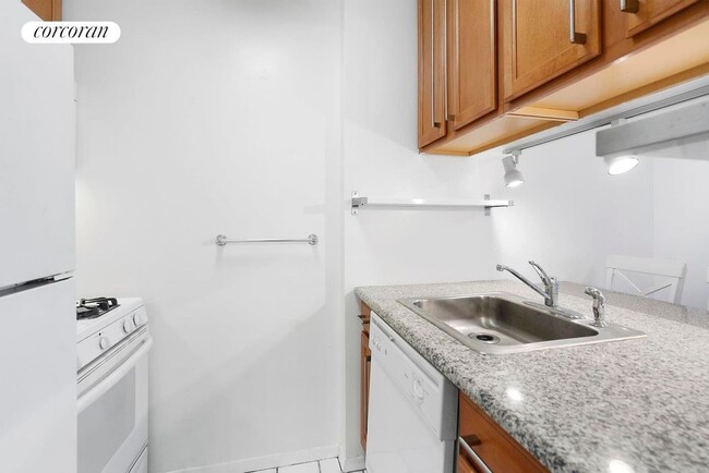 Building Photo - 393 W 49th St