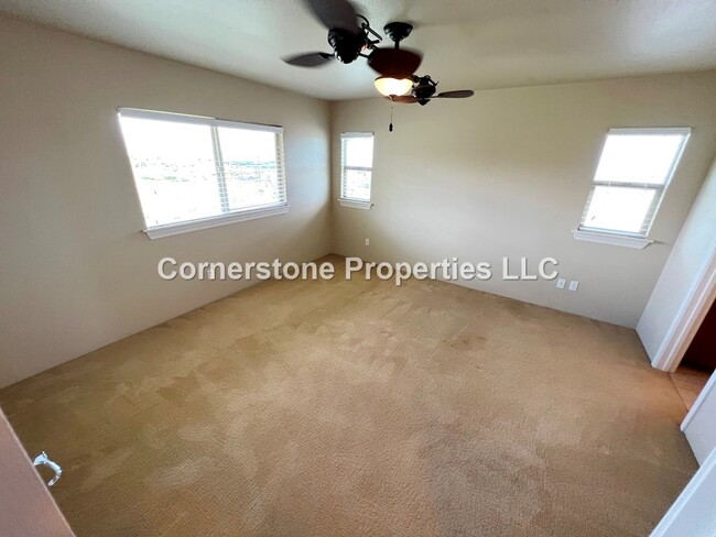 Building Photo - 92-637-637 Welo St