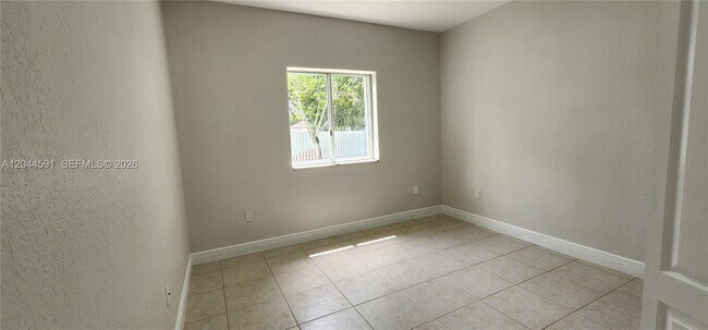Building Photo - 16507 NW 91st Ave
