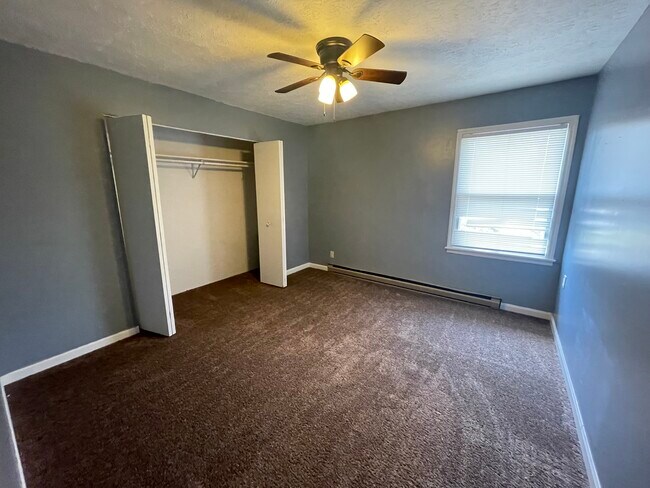 Building Photo - 201 W Main St