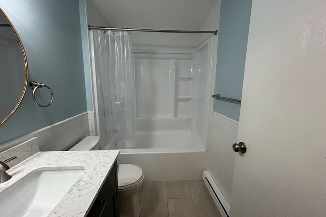 Building Photo - 10 Falls River Cir