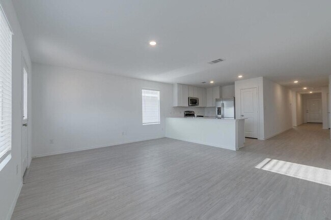 Building Photo - 216 Little Sparklers Lp