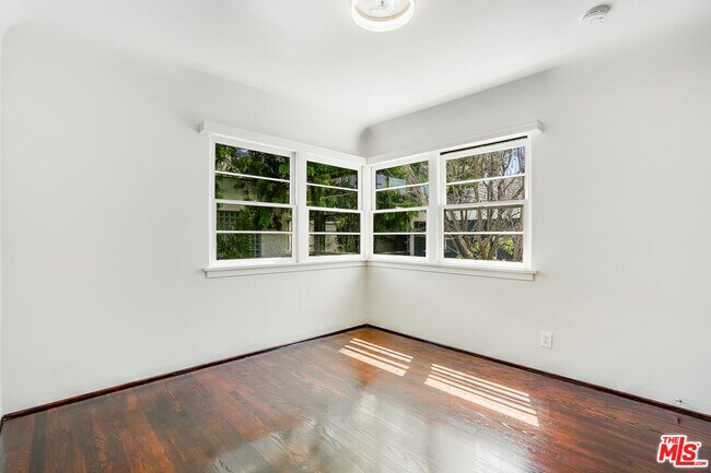 Building Photo - 2128 Ashland Ave